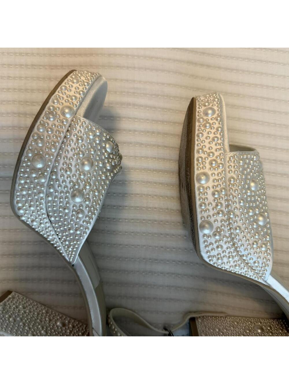 Dolce Vita Pandro Pearl Heels True White Satin - Size 12 Standard Womens - Picture 6 of 9